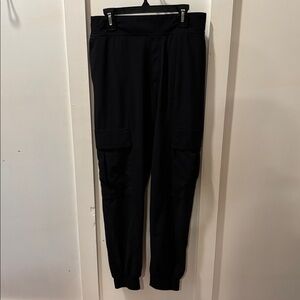 Athleta Chelsea Utility Jogger All Black Outdoor Work Bottoms Pants Cuff Pockets